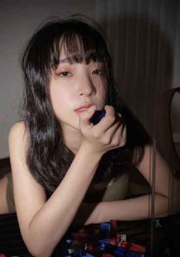 迈开腿让我c一下你的小莓_在线观看免费版